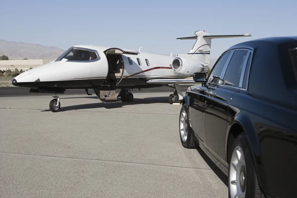 Airport Limo Service Windsor