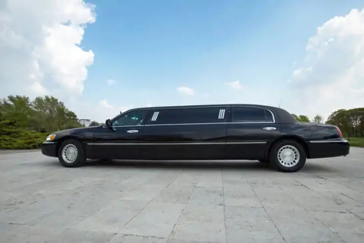 What Types of Limousines Are Available in Barrie Limousine Services